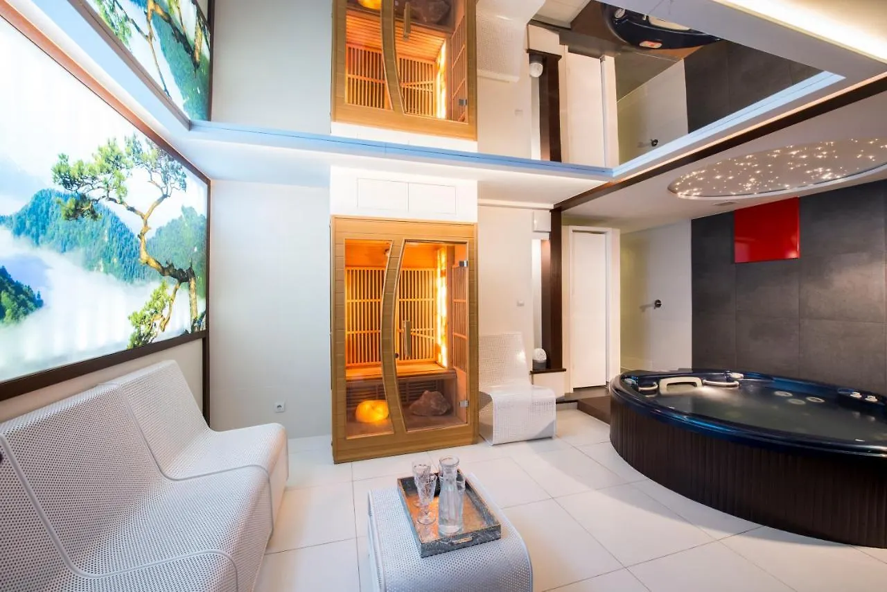 Parkside Apartments Old Town クラクフ アパートホテル
