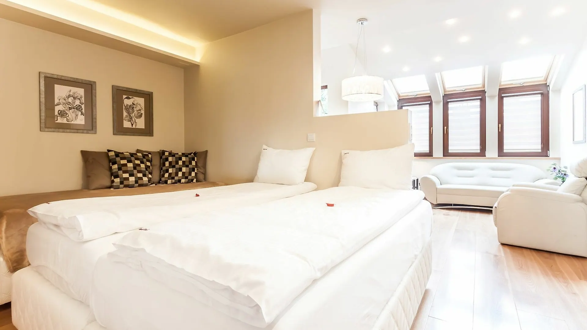Parkside Apartments Old Town クラクフ