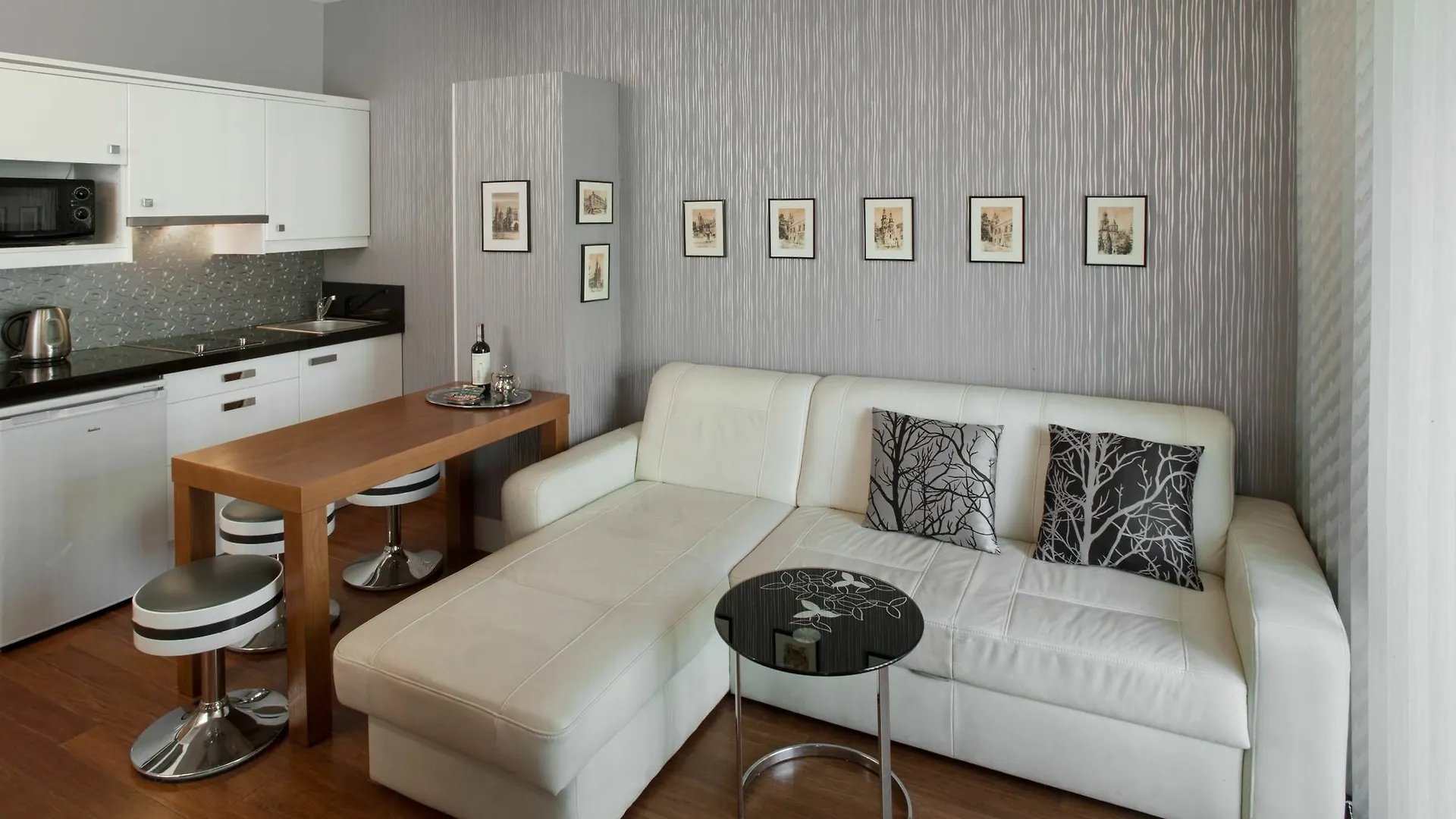 Parkside Apartments Old Town クラクフ ポーランド