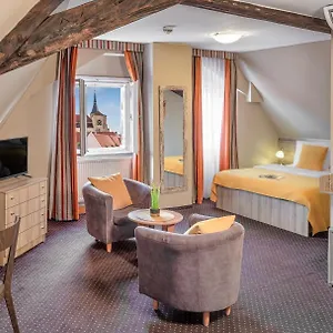 Otel 