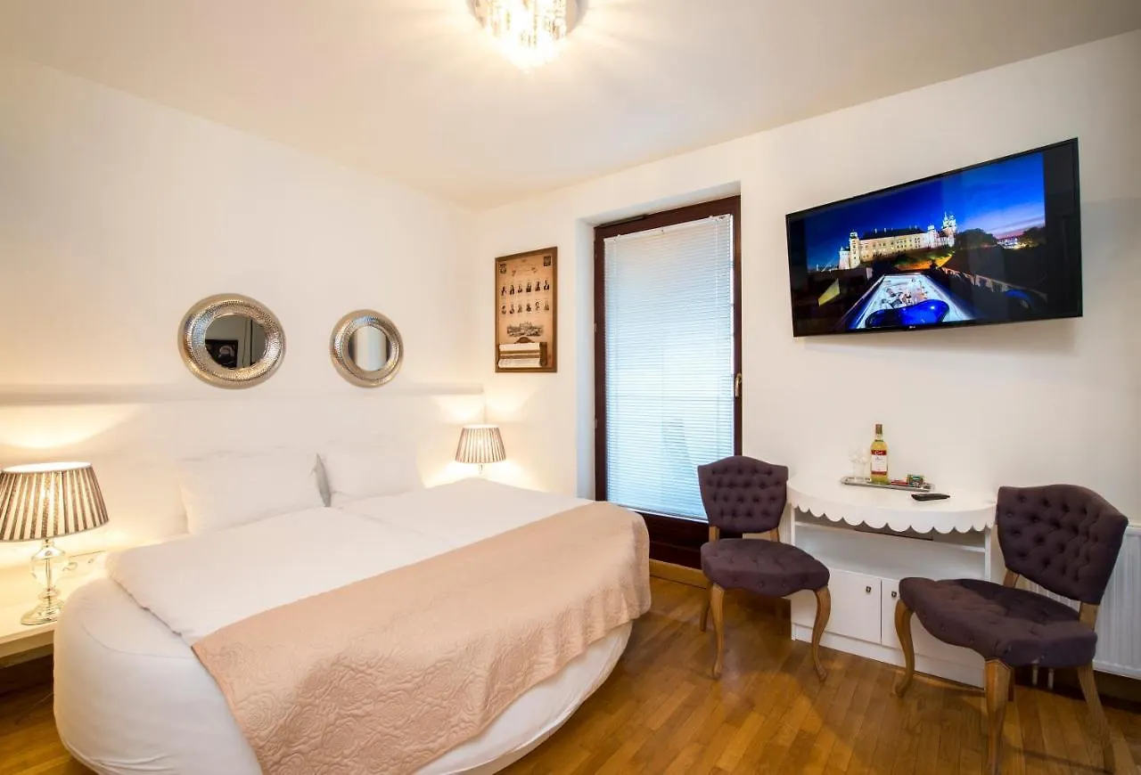 Parkside Apartments Old Town Krakow Poland